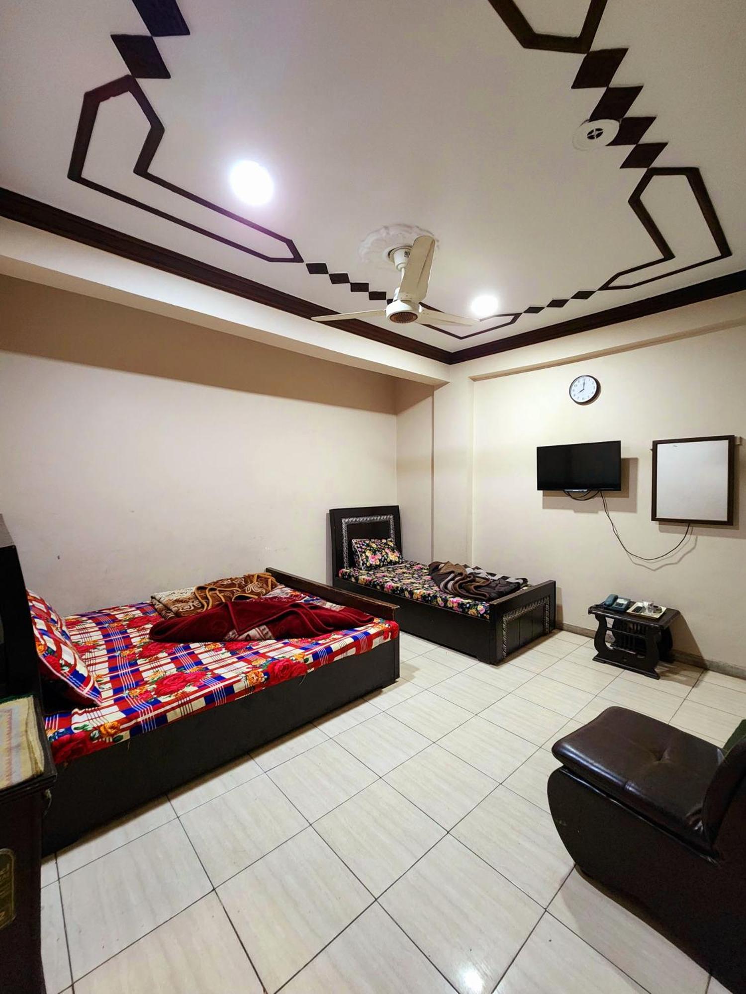Hotel New Taj International Rawalpindi Dış mekan fotoğraf